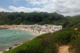 El GOB alerta del descontrol i la degradació que pateix Cala Varques