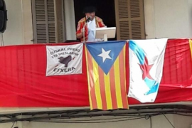 El PP carrega contra l'Ajuntament de Llubí per haver penjat una bandera de suport als presos d'ETA