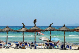 La venda ambulant arriba a les platges de Campos 
