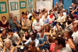 Les sales de Can Alcover han quedat plenes de gent.