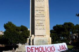 L’informe de l’IEB ressalta el caràcter «clarament feixista» del monòlit de sa Feixina