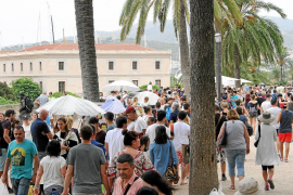 Entra en vigor la llei que vol posar fre al creixement il·limitat de places turístiques