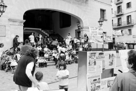 Les mobilitzacions continuen avui matí a plaça i ara amb el suport de Sóller, on ets?