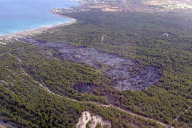 Imatge d'arxiu d'un incendi estingit per l'Ibanat i la resta de serveis d'emergències.