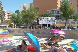 [VÍDEO] Els Joves del GOB netegen els residus dels turistes de s'Arenal 