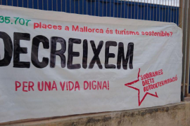 Entitats juvenils denuncien que la «massificació turística ens explota»