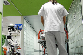 L'IBSalut rectifica la resolució sobre coneixements de català 