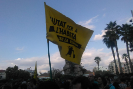 'Ciutat per a qui l'habita' denuncia l'autoritarisme de l'Estat espanyol