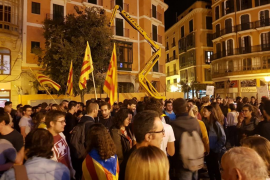 Concentració a Palma per celebrar la República Catalana i rebutjar el 155