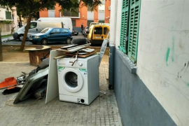 Emaya retira 1.200 quilos de residus voluminosos a Son Gotleu 