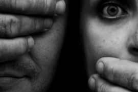 Salut distribueix en els centres de Salut un protocol per detectar casos de violència masclista