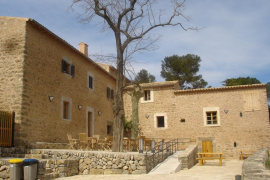 Nous projectes per millorar la gestió de les finques públiques, els refugis i la Dragonera