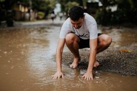 El teclista de Txarango llança 'Harmonia', en solitari