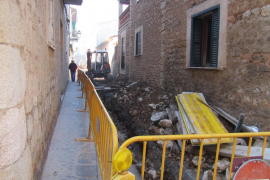 Les obres han començat aquesta setmana pel canto del carrer Pau Noguera amb Unió.