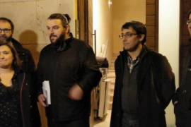 Imatge de la negocació mantinguda divendres horabaixa entre membres del PSIB i MÉS.