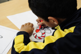 Més de 400 nins han participat en la primera exposició infantil de Nadal ‘Tu ets l'artista'