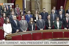 [VÍDEO] Els diputats de Ciudadanos es neguen a cantar ‘Els Segadors’ 