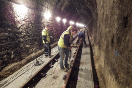 Darreres feines al túnel gran del tren per reiniciar el servei dia 1 de febrer