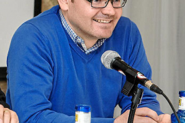 Costa demana si l'operació policial és per protegir el Parlament o per coartar la llibertat