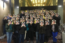 Proposen envoltar el Parlament amb una careta de Puigdemont per a la seva investidura