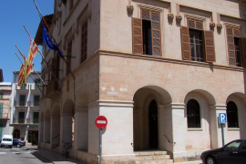 El PP de Felanitx tira endavant la moció per permetre el lloguer turístic en rústic protegit