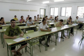 Obert el termini per a la matriculació dels cursos d’educació secundària per a adults