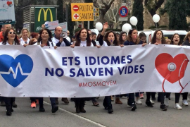 Imatge de la manifestació amb Úrsula Mascaró al capdavant.