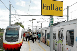 Marc Pons: «La nostra aposta és anar electrificant els diferents sistemes de transport»