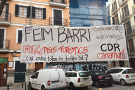 Canamunt desperta encartellat contra els pisos turístics