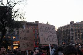 Un miler de persones es concentren a Barcelona en suport a Valtonyc