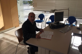 L'expresident del Govern balear Cristòfol Soler en el moment de registar un dels recursos.