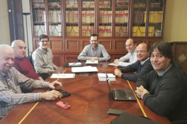 Representants culturals i l’Ajuntament de Maó es reuneixen per impulsar les visites al port