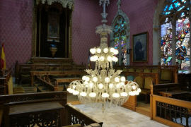 La làmpada de la sala de plens del Consell, adquirida el 1928, serà restaurada