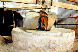 Iniciades les obres de restauració de la teulada de la tafona de Raixa