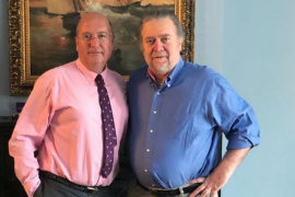 VOX fitxa l'excap de campanya i exassessor de Trump per combatre «la propaganda separatista»