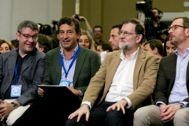 Busquets critica que a Rajoy «només li preocupa que venguin més i més turistes»