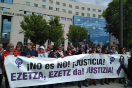 Milers de persones arreu de l'Estat espanyol han sortit al carrer per protestar contra la sentència judicial.