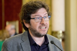 Podem reclama una xarxa de transport públic «a l'altura» per evitar la construcció de més carreteres