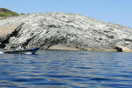 Les 240 embarcacions de pesca professional tendran un sistema de localització i seguiment .