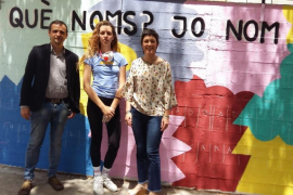 Pinten un mural a Sant Jordi per fomentar l'ús correcte d'expressions quotidianes