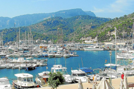 Els pescadors i el club nàutic reclamen més control al port