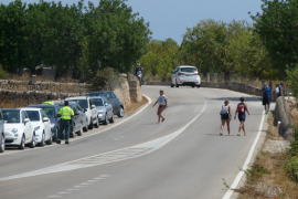 El Consell instal·larà barreres per evitar que s'aparqui a la carretera de Cala Varques