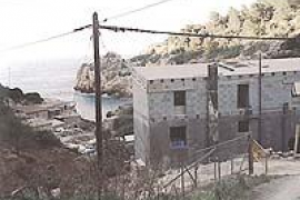 La modificació puntual de les NNSS ha permès un desenvolupament que molts rebutgen.