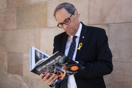 Torra regala a Felipe VI el llibre ‘Dies que duraran anys’ de Jordi Borràs sobre l’1-O