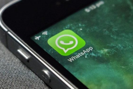 Un pare denuncia l’expulsió de la seva filla d’un grup de Whatsapp per escriure-hi en català