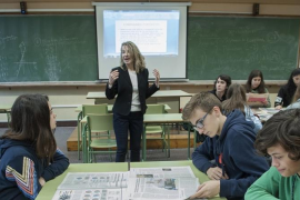 Pedro Sánchez vol retornar la competència sobre la regulació dels horaris lectius a les comunitats