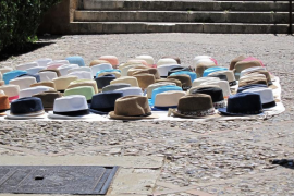 PIMECO demana la dimissió de Jhardi per la seva permissivitat amb el 'top manta'