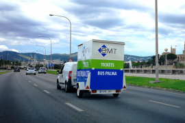 L’EMT habilita un punt de venda i informació mòbil