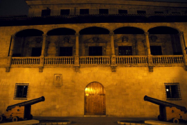 El Consolat de Mar ha quedat a les fosques. 