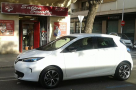 Es faciliten dos espais als aparcaments municipals per promoure el ‘car sharing’